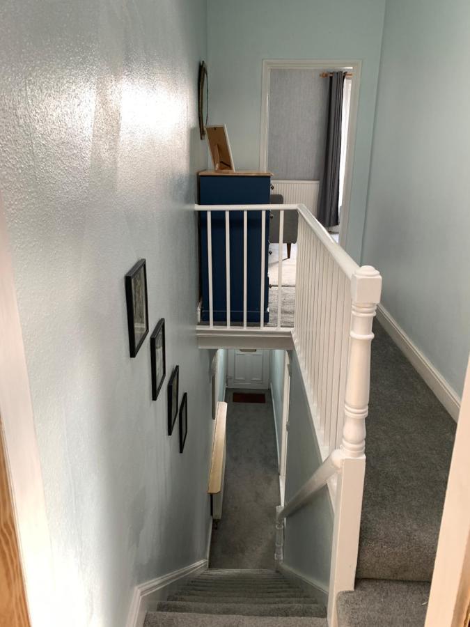 Lovely City Town House With Free Parking Sleeps 2 To 6 Guests ヨーク エクステリア 写真